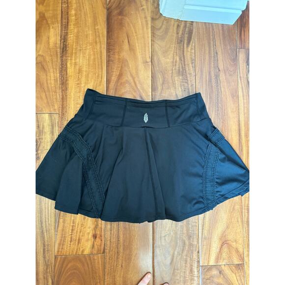 Free People Active Skort Medium Black Flowy Tennis Running Gym - Picture 2 of 4
